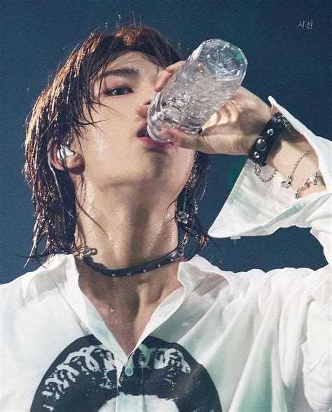 hyunjin rule 34